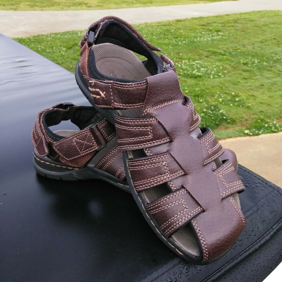 dockers fisherman sandals
